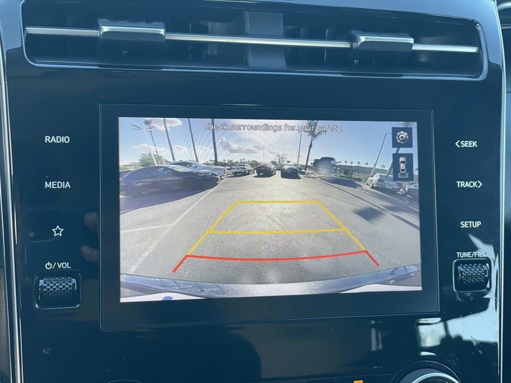 Certified 2024 Hyundai Tucson SE image 7