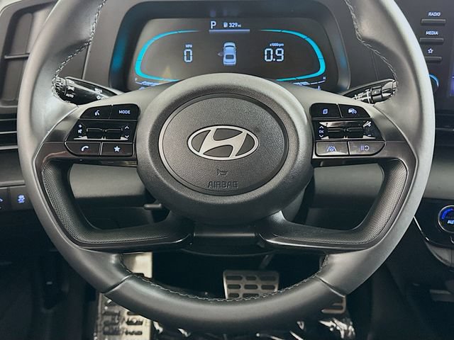 Used 2025 Hyundai Elantra Sport FWD image 14