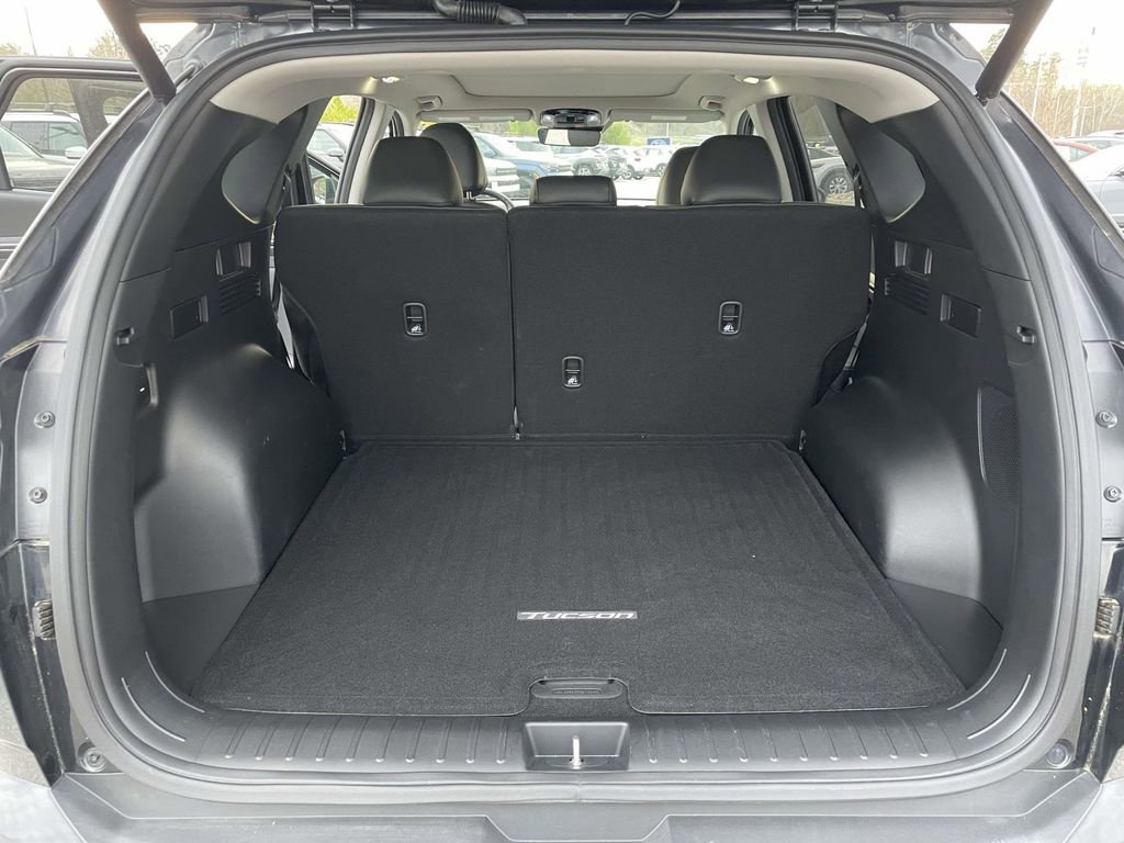 Certified 2023 Hyundai Tucson Limited w/ Winter Package image 32