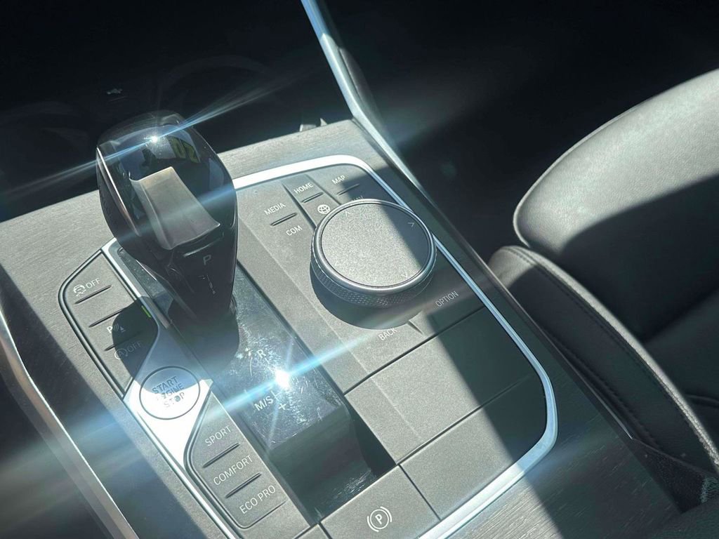 Used 2020 BMW 330i xDrive Sedan w/ Convenience Package AWD/4WD image 32