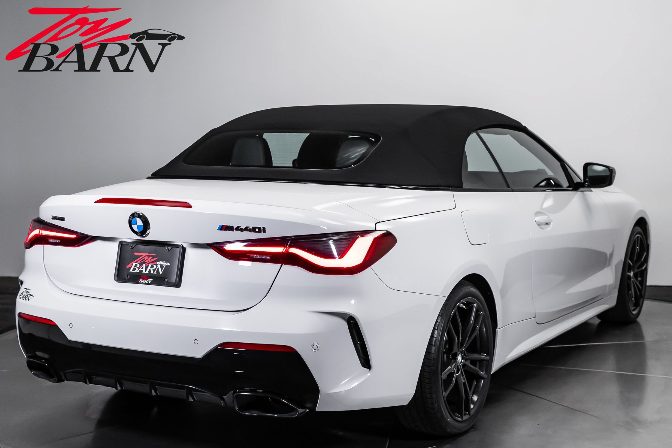 Used 2024 BMW 440i xDrive Convertible w/ Premium Package AWD/4WD image 13