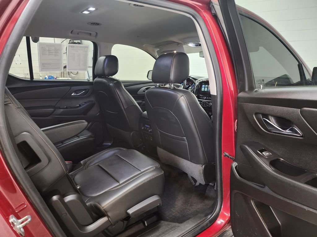 Used 2019 Chevrolet Traverse RS w/ LPO, Floor Liner Package image 33