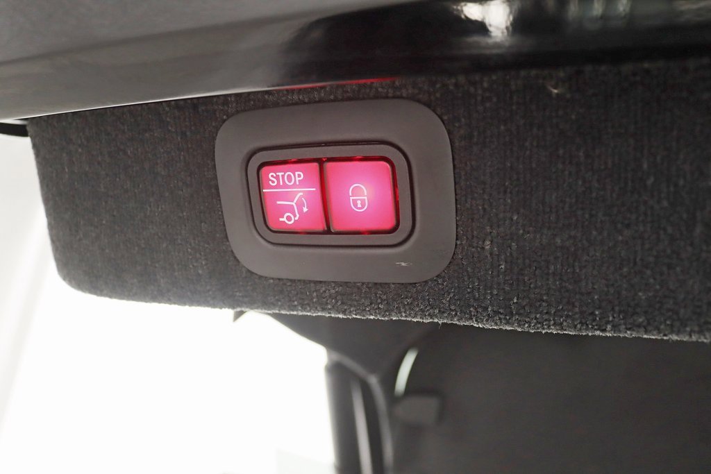 Used 2024 Aston Martin DBX 707 image 44