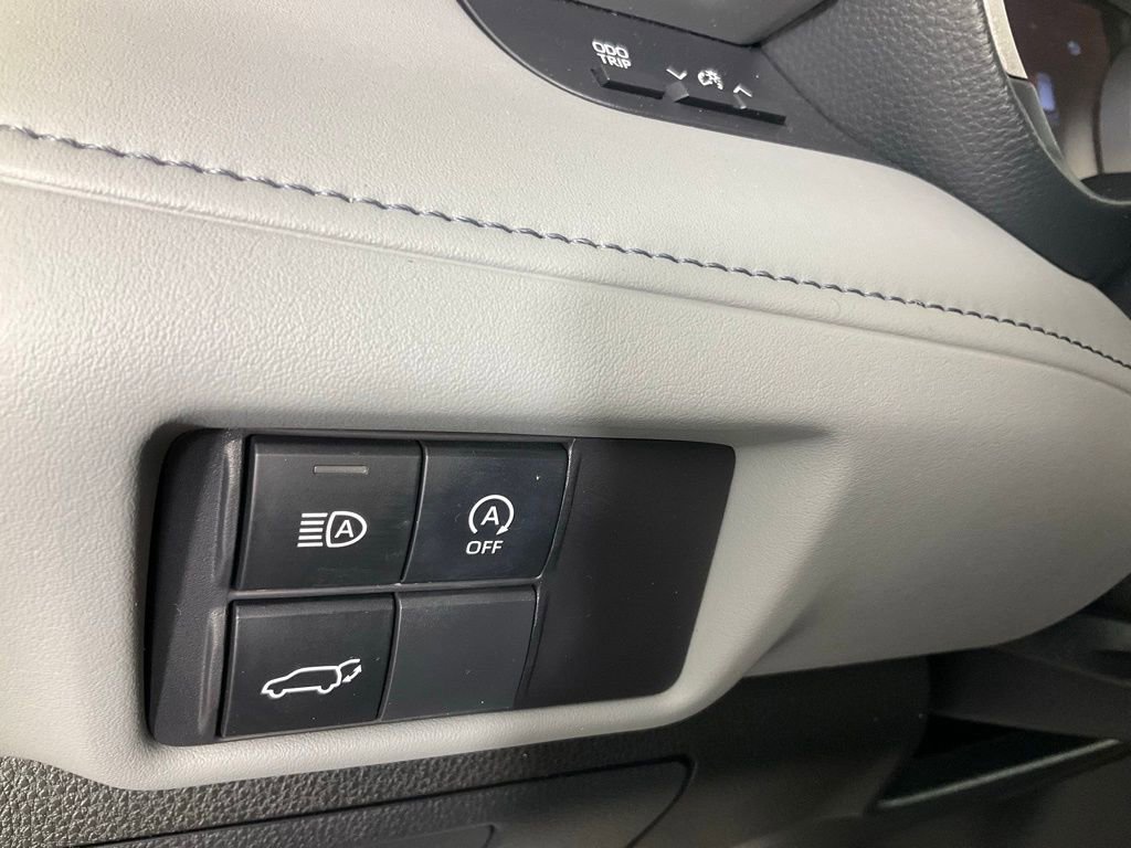 Used 2024 Toyota Highlander XLE image 23