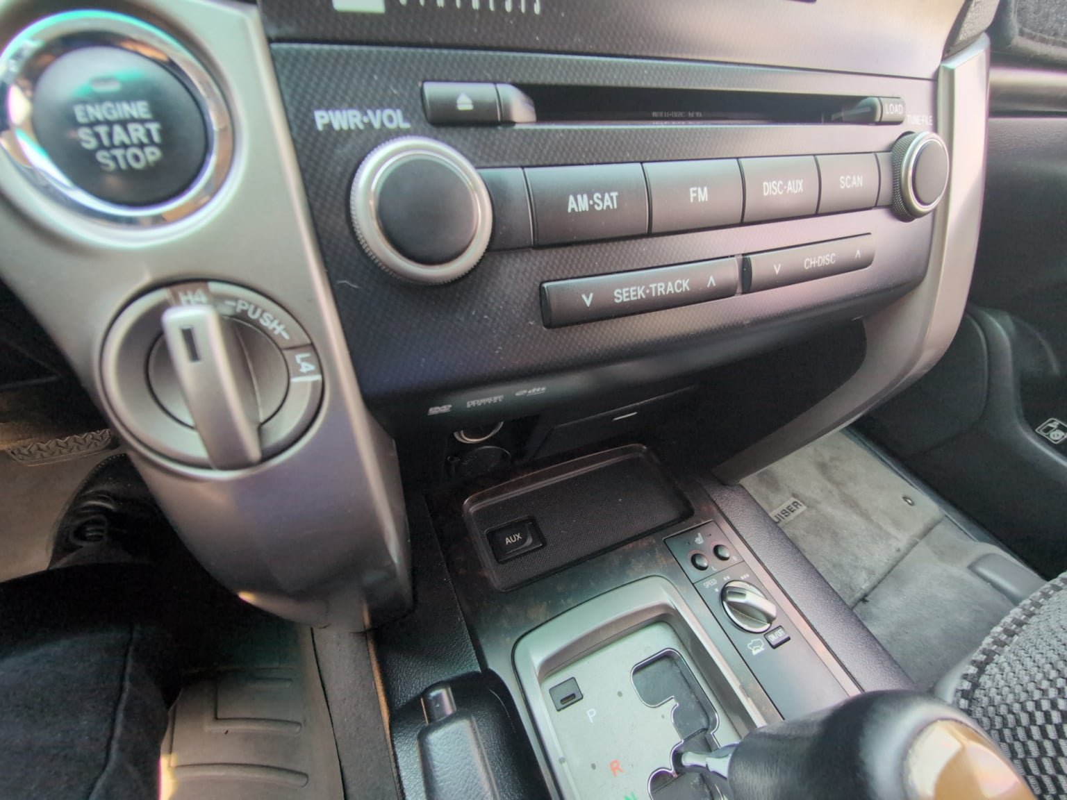 Used 2008 Toyota Land Cruiser w/ Upgrade Pkg AWD/4WD image 23