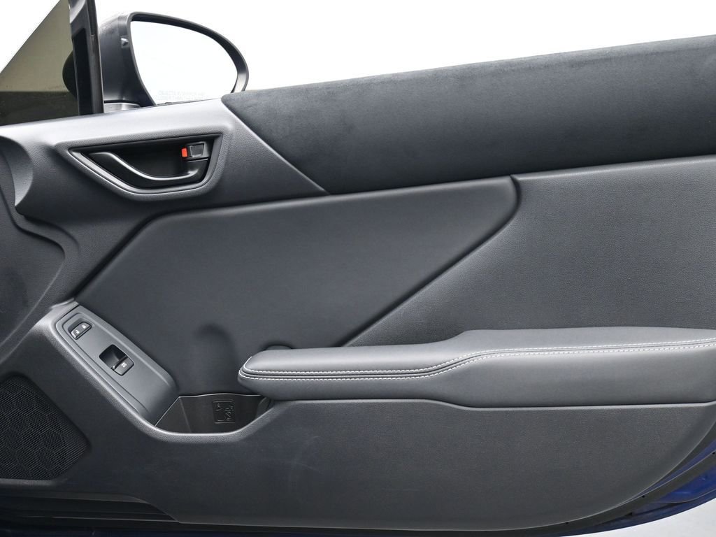 Used 2023 Toyota GR86 Premium image 21