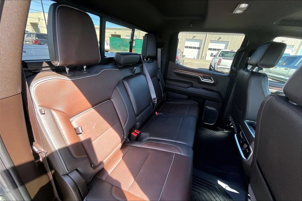 Used 2023 GMC Sierra 1500 Denali w/ Denali Reserve Package AWD/4WD image 28