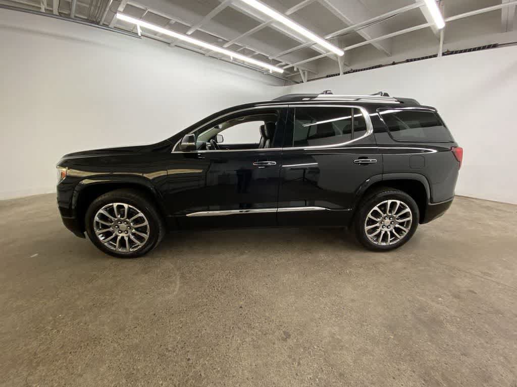 Used 2022 GMC Acadia Denali w/ Denali Ultimate Package AWD/4WD image 3