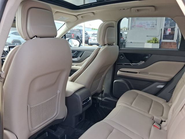 Used 2020 Lincoln Corsair Reserve FWD image 5