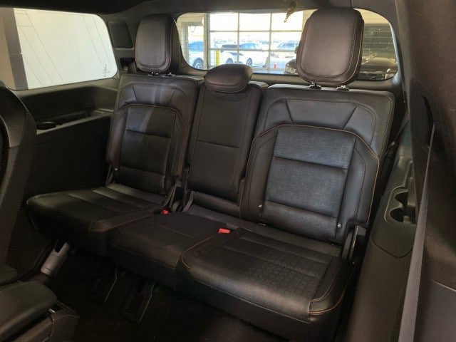 New 2025 Lincoln Navigator Black Label AWD/4WD image 15