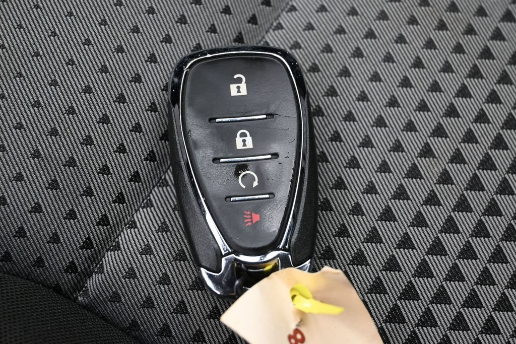 Used 2025 Chevrolet Trax LT FWD image 20