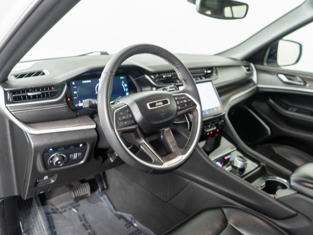 Used 2024 Jeep Grand Cherokee Limited 4xe image 15