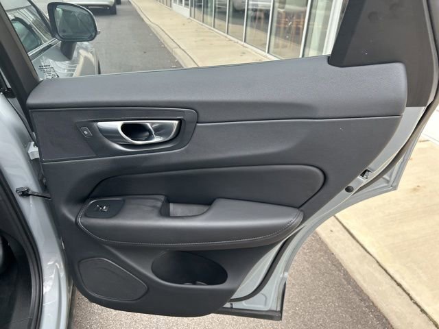 Certified 2025 Volvo XC60 B5 Plus image 12