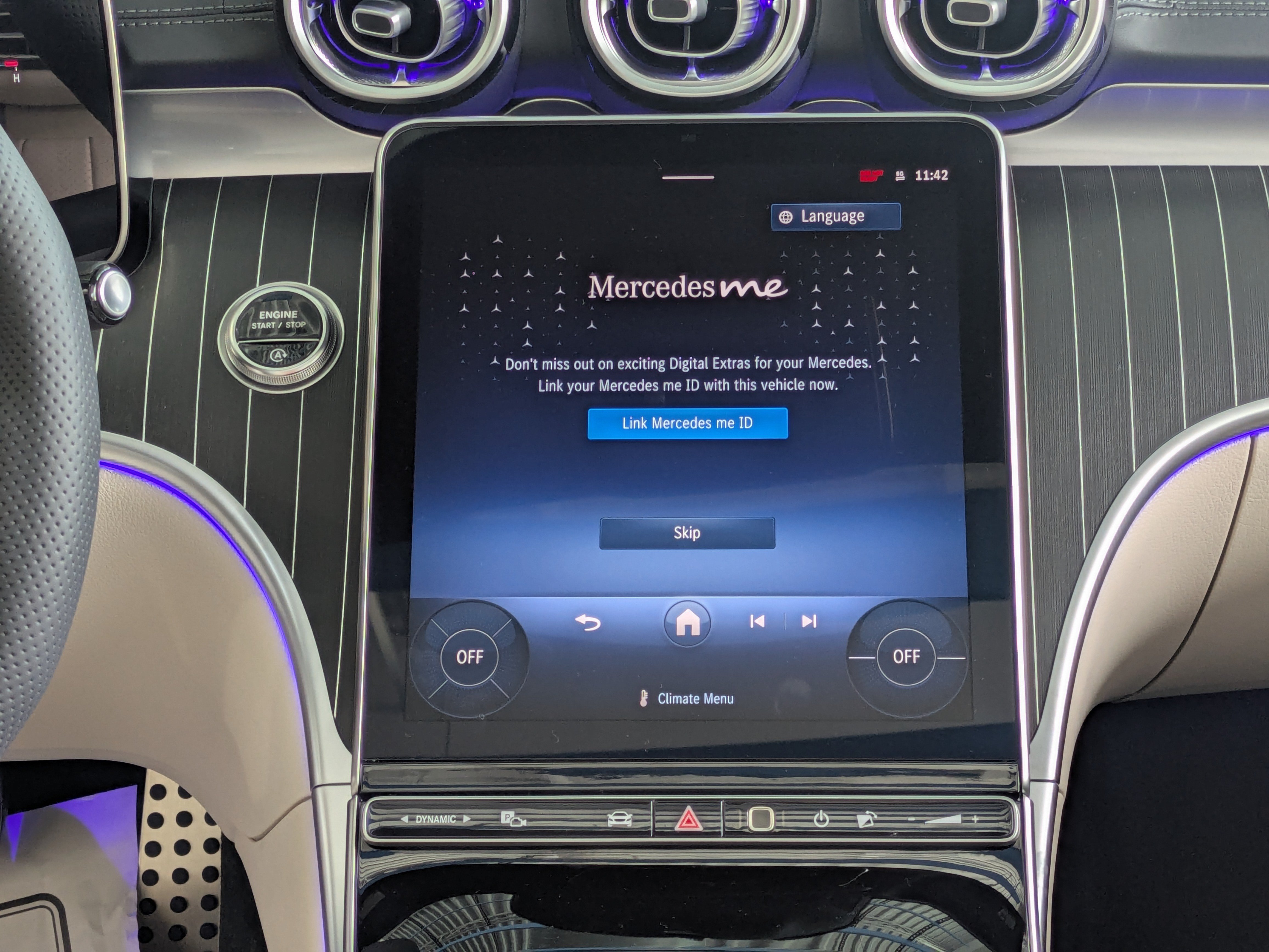 New 2027 Mercedes-Benz CLE 300 4MATIC Cabriolet image 16