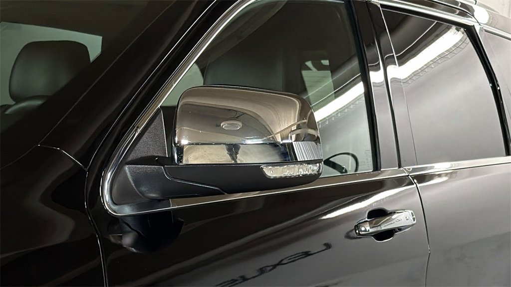 Used 2017 Jeep Grand Cherokee Limited image 5