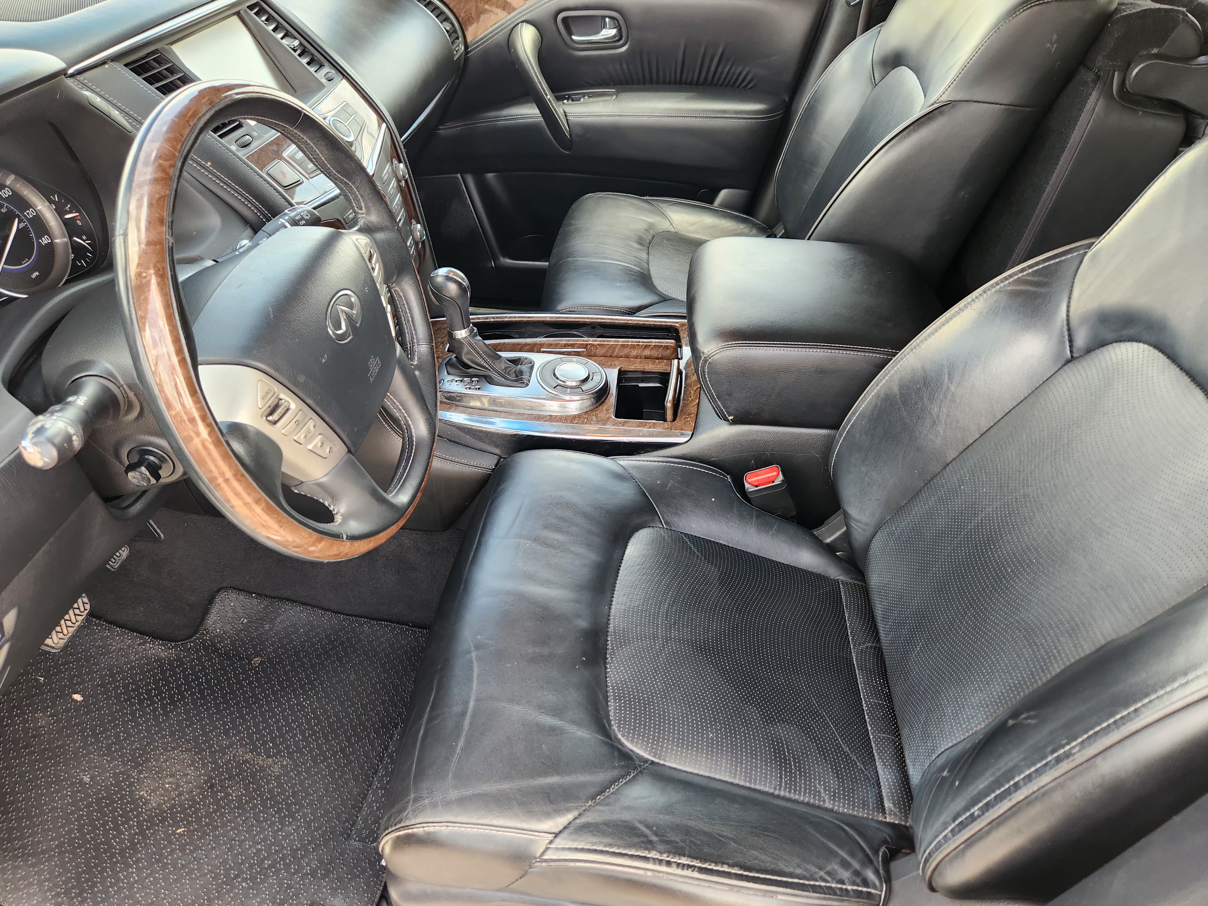 Used 2017 INFINITI QX80 2WD w/ Driver Assistance Package image 13