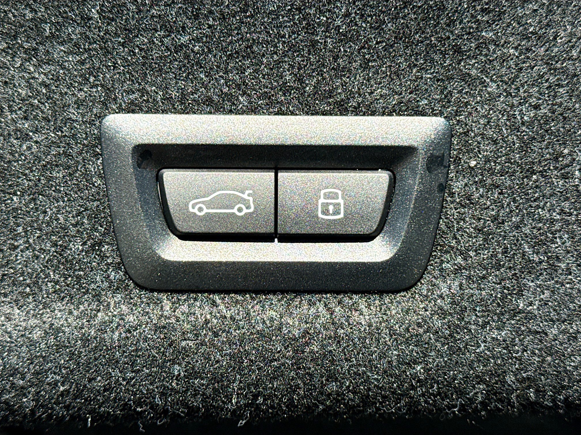 Used 2025 BMW 330i Sedan image 13