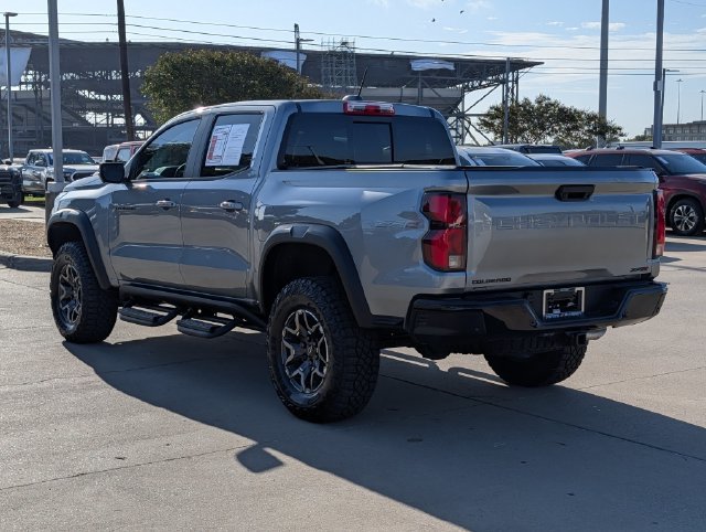 Used 2026 Chevrolet Colorado ZR2 w/ Technology Package AWD/4WD image 9