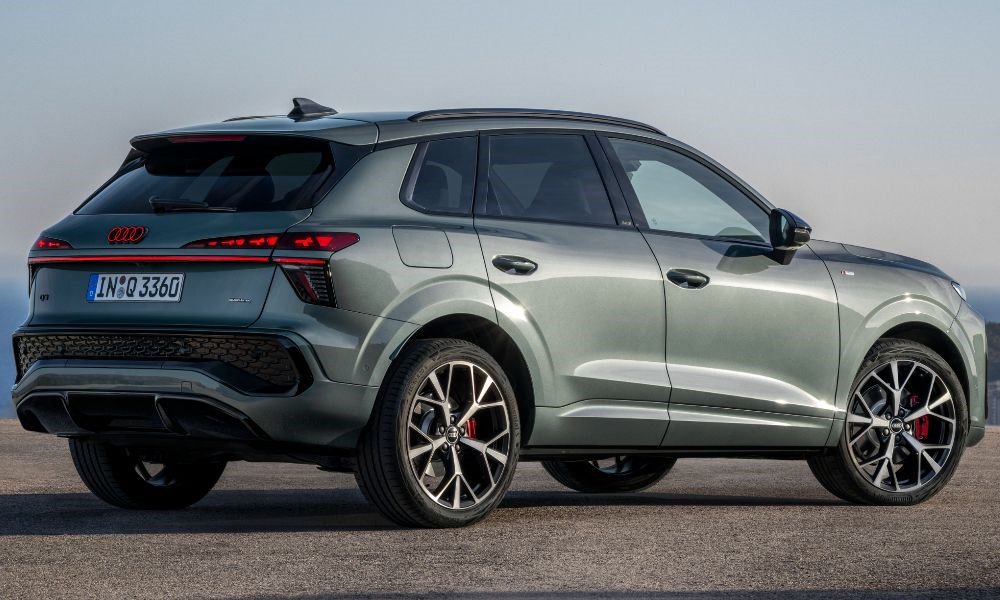 New 2026 Audi Q3 quattro 2.0T AWD/4WD image 2