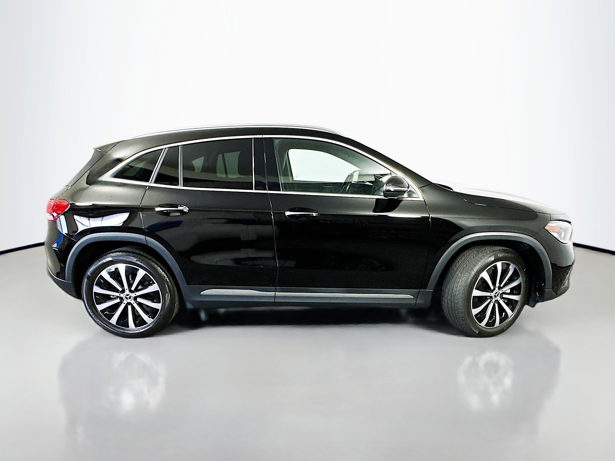 Used 2021 Mercedes-Benz GLA 250 4MATIC image 8