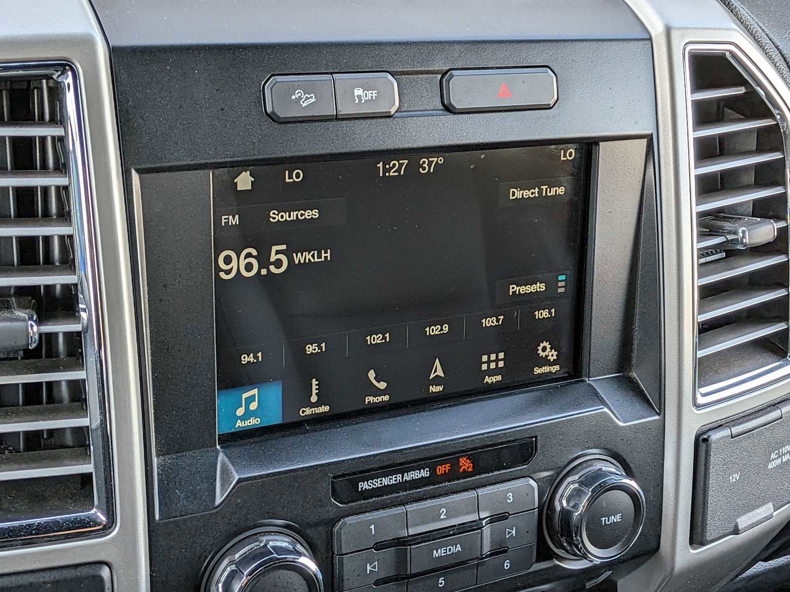 Used 2016 Ford F150 Lariat image 25