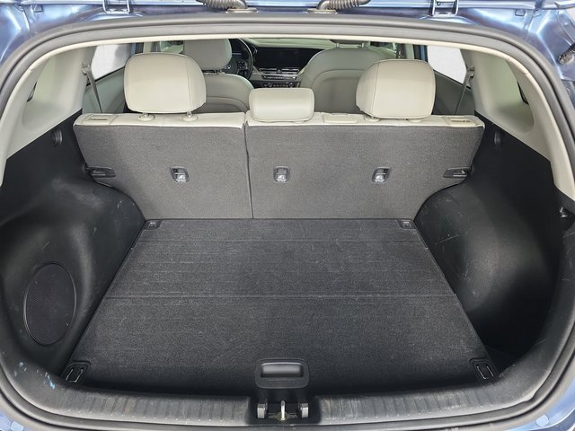 Used 2020 Kia Niro Touring image 12