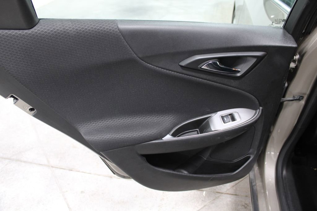 Used 2024 Chevrolet Malibu LT image 19