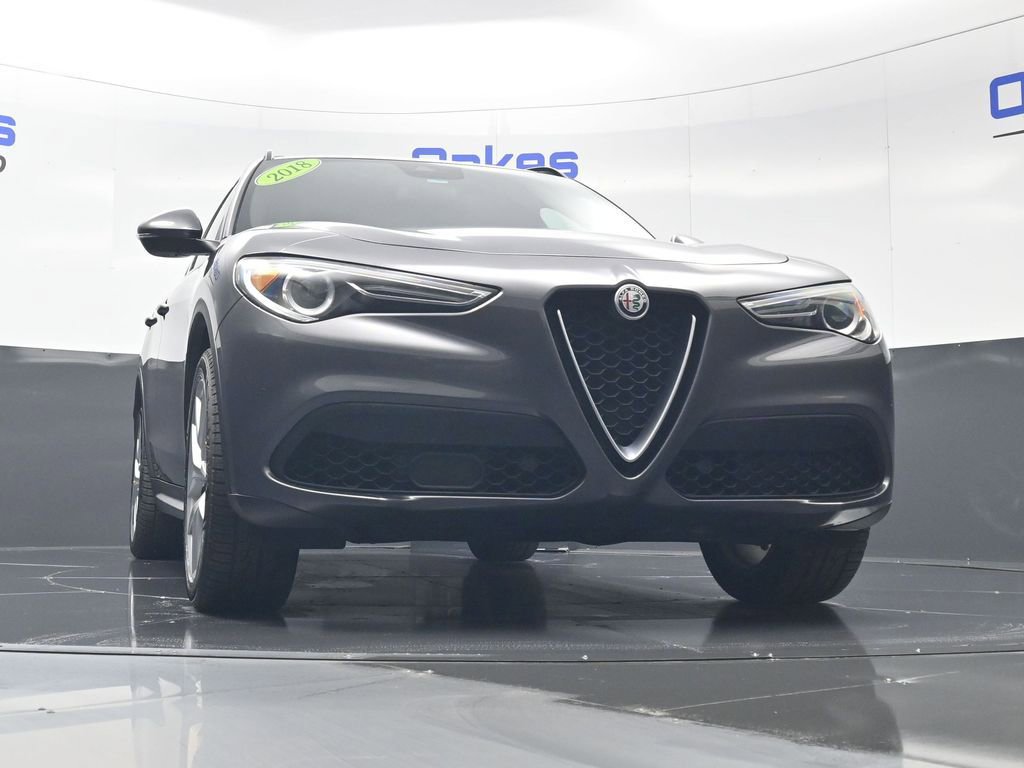 Used 2018 Alfa Romeo Stelvio Ti Sport image 41