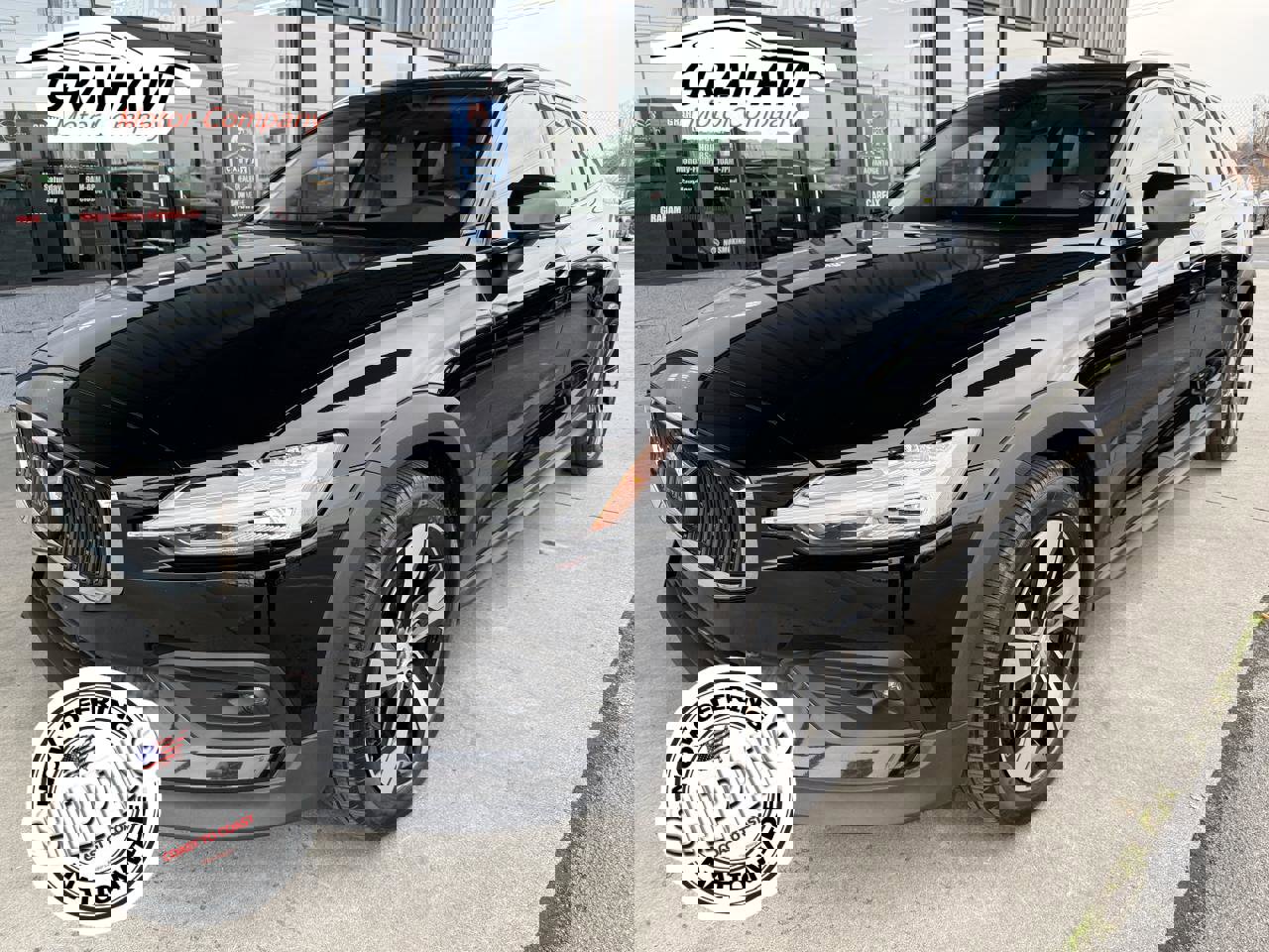 Used 2024 Volvo V60 B5 Cross Country Plus image 1