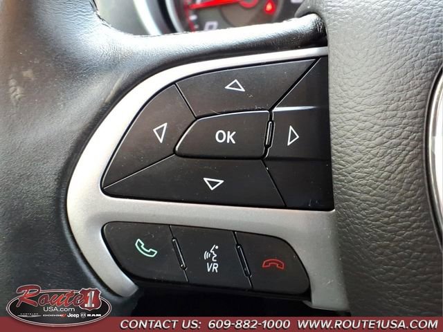 Used 2015 Dodge Charger SXT image 17