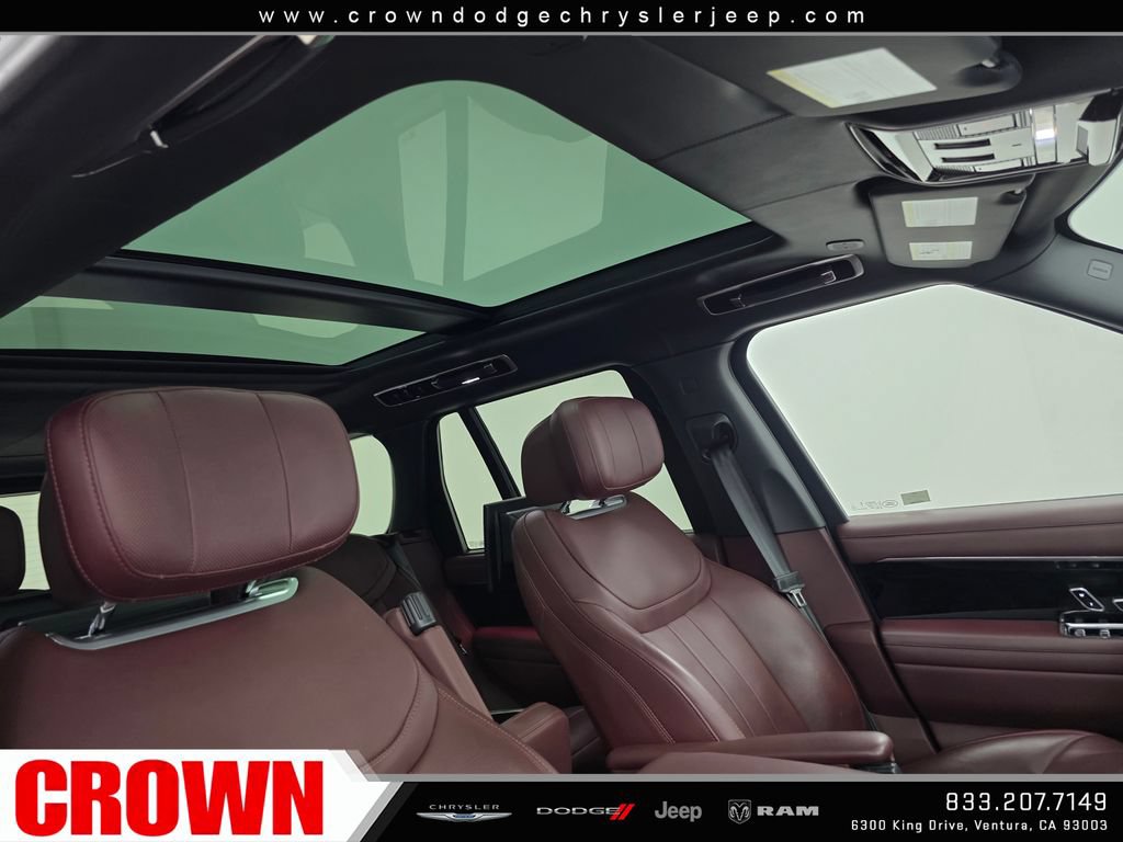 Used 2025 Land Rover Range Rover Autobiography AWD/4WD image 12