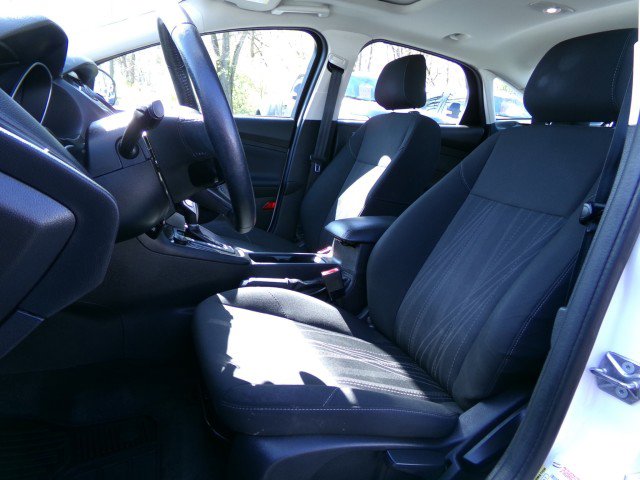 Used 2018 Ford Focus SEL w/ Cold Weather Package image 13