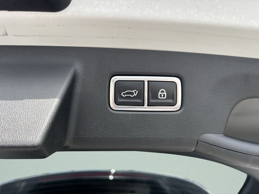 Used 2023 Kia Sorento EX w/ Panoramic Sunroof Package FWD image 16