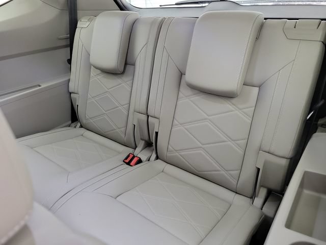 Used 2024 Volkswagen Atlas SE FWD image 13