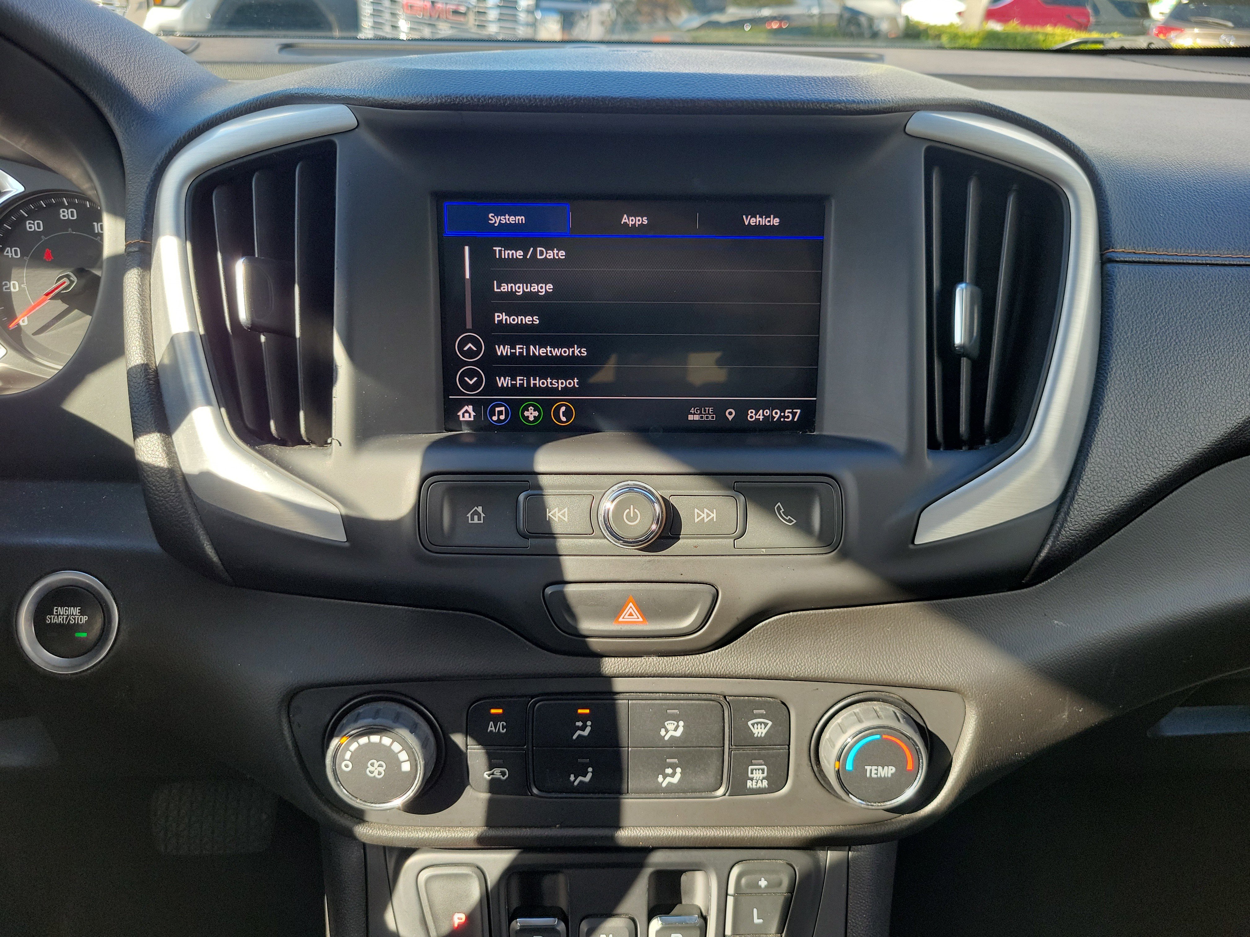 Used 2020 GMC Terrain SLE image 19