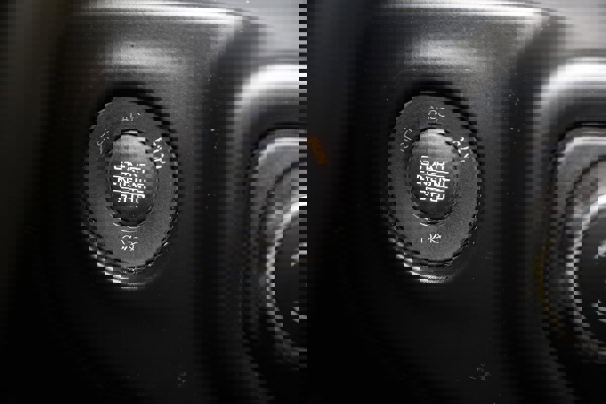 Used 2022 Jeep Wrangler Unlimited Sport image 27