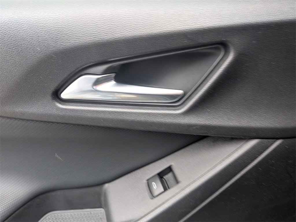 Used 2025 Chevrolet Equinox LT image 25