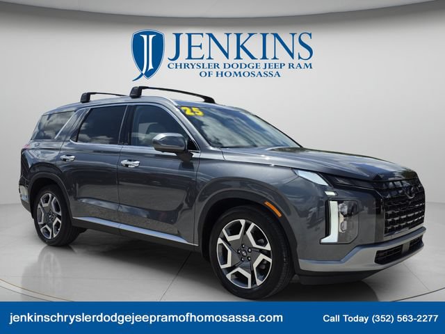 Used 2025 Hyundai Palisade SEL FWD image 2