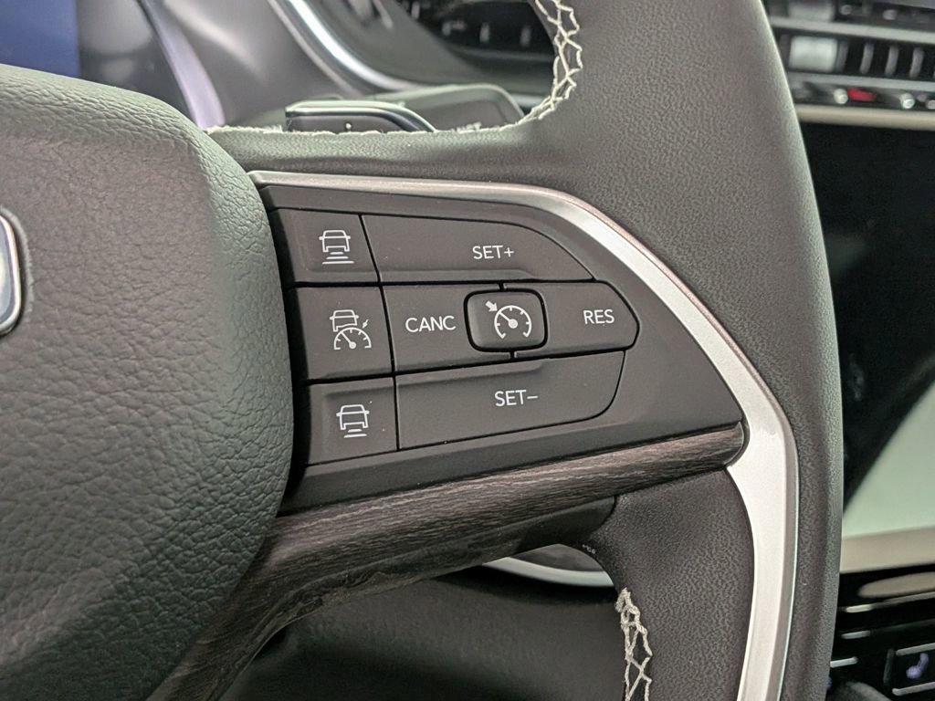 New 2025 Jeep Grand Cherokee Limited w/ Luxury Tech Group II image 21