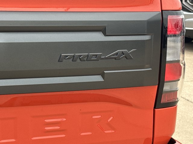 Used 2025 Nissan Frontier PRO-4X AWD/4WD image 9