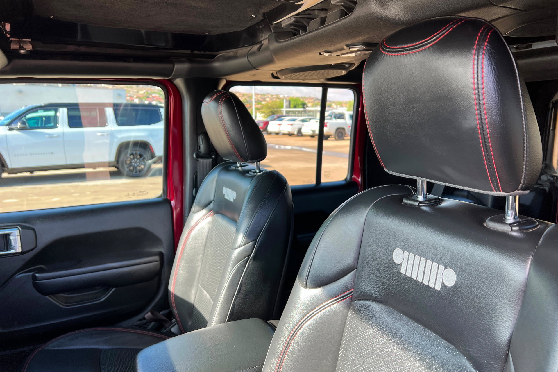 Used 2021 Jeep Wrangler Unlimited Rubicon AWD/4WD image 17