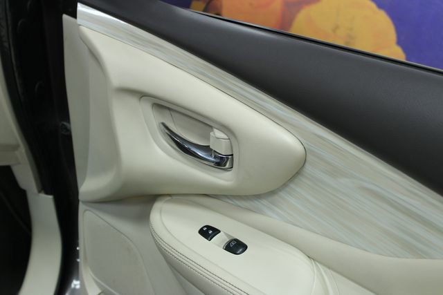 Used 2017 Nissan Murano Platinum image 9