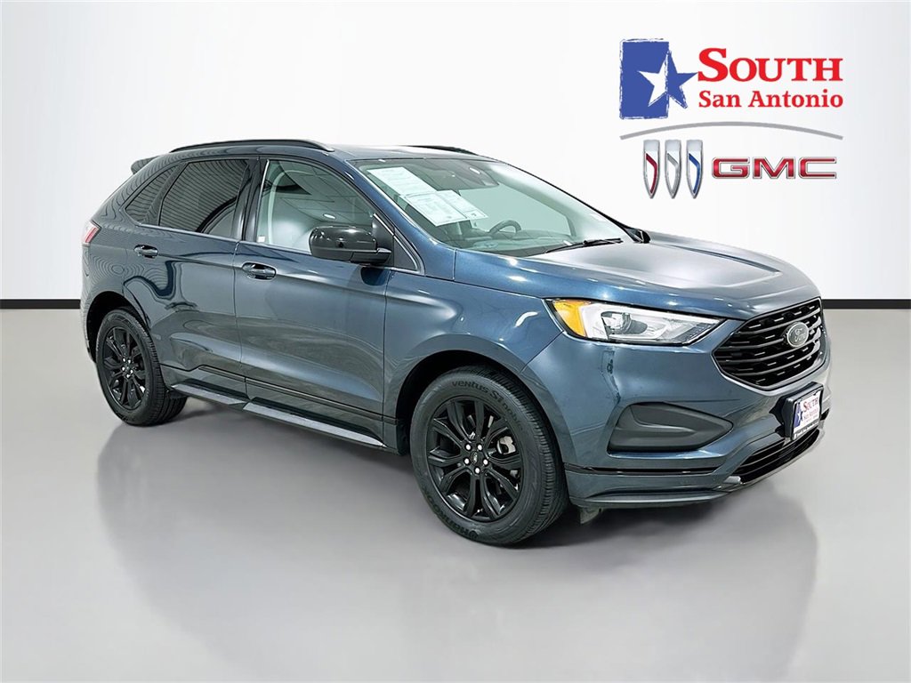 Used 2022 Ford Edge SE w/ Black Appearance Package