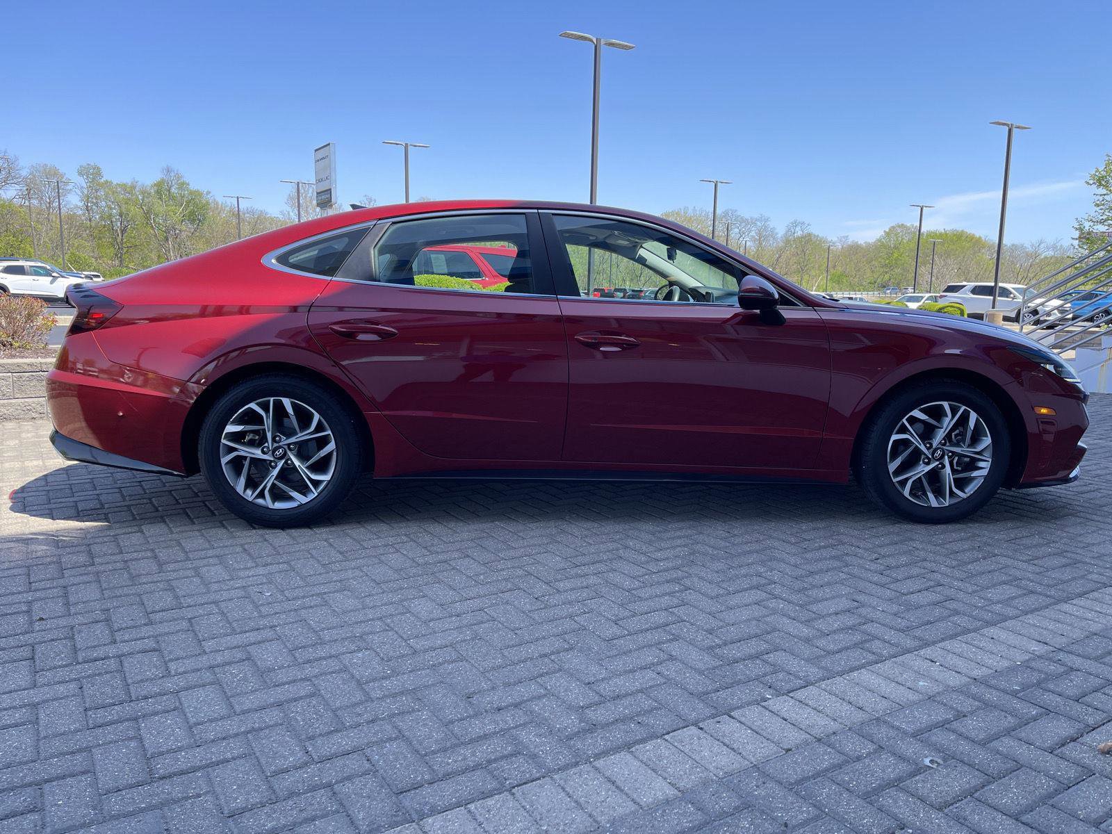 Used 2023 Hyundai Sonata SEL FWD image 6