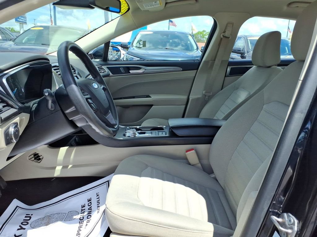 Certified 2020 Ford Fusion SE FWD image 14