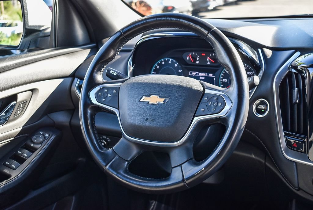 Used 2022 Chevrolet Traverse LT image 15