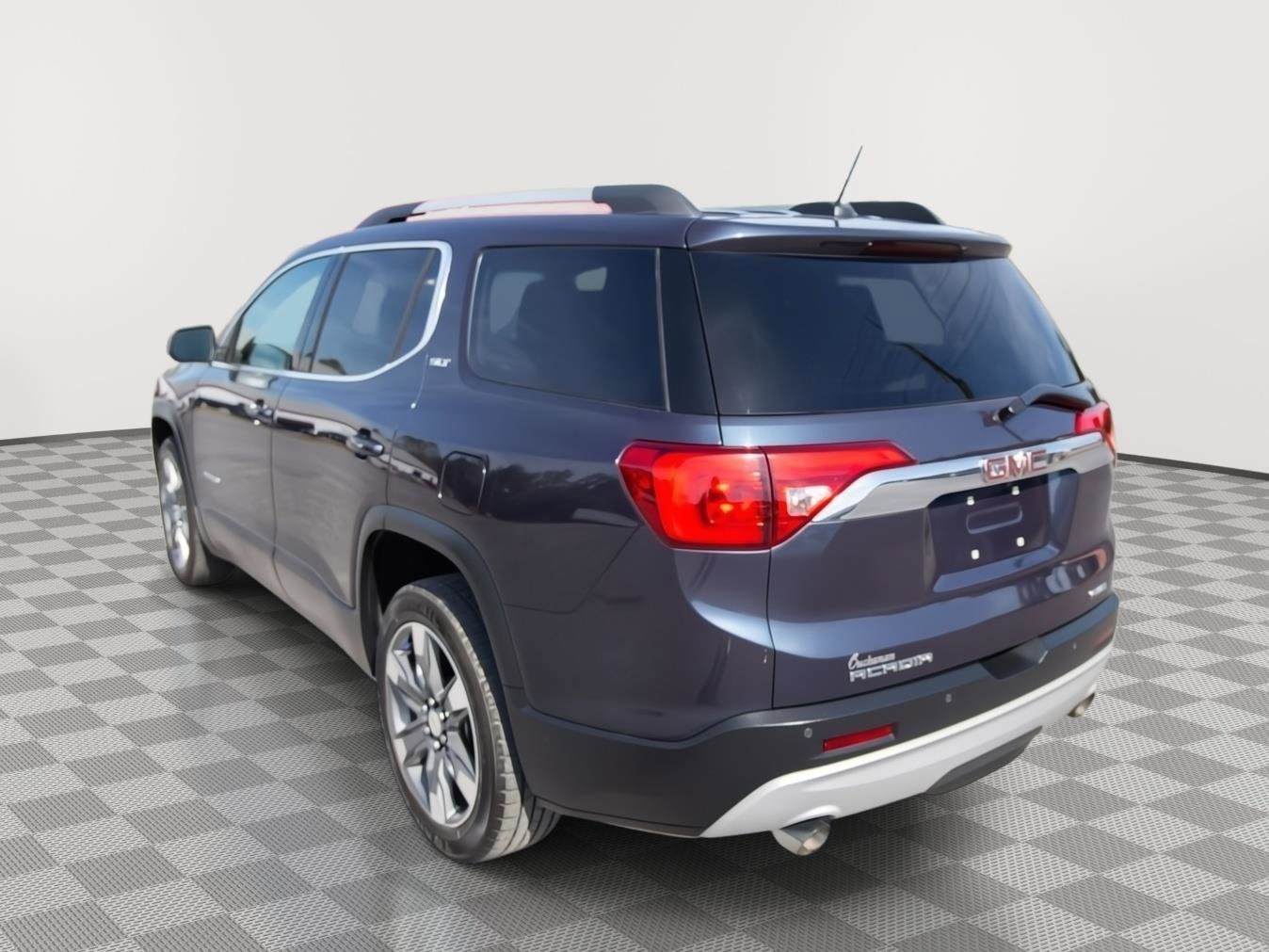Used 2018 GMC Acadia SLT AWD/4WD image 7
