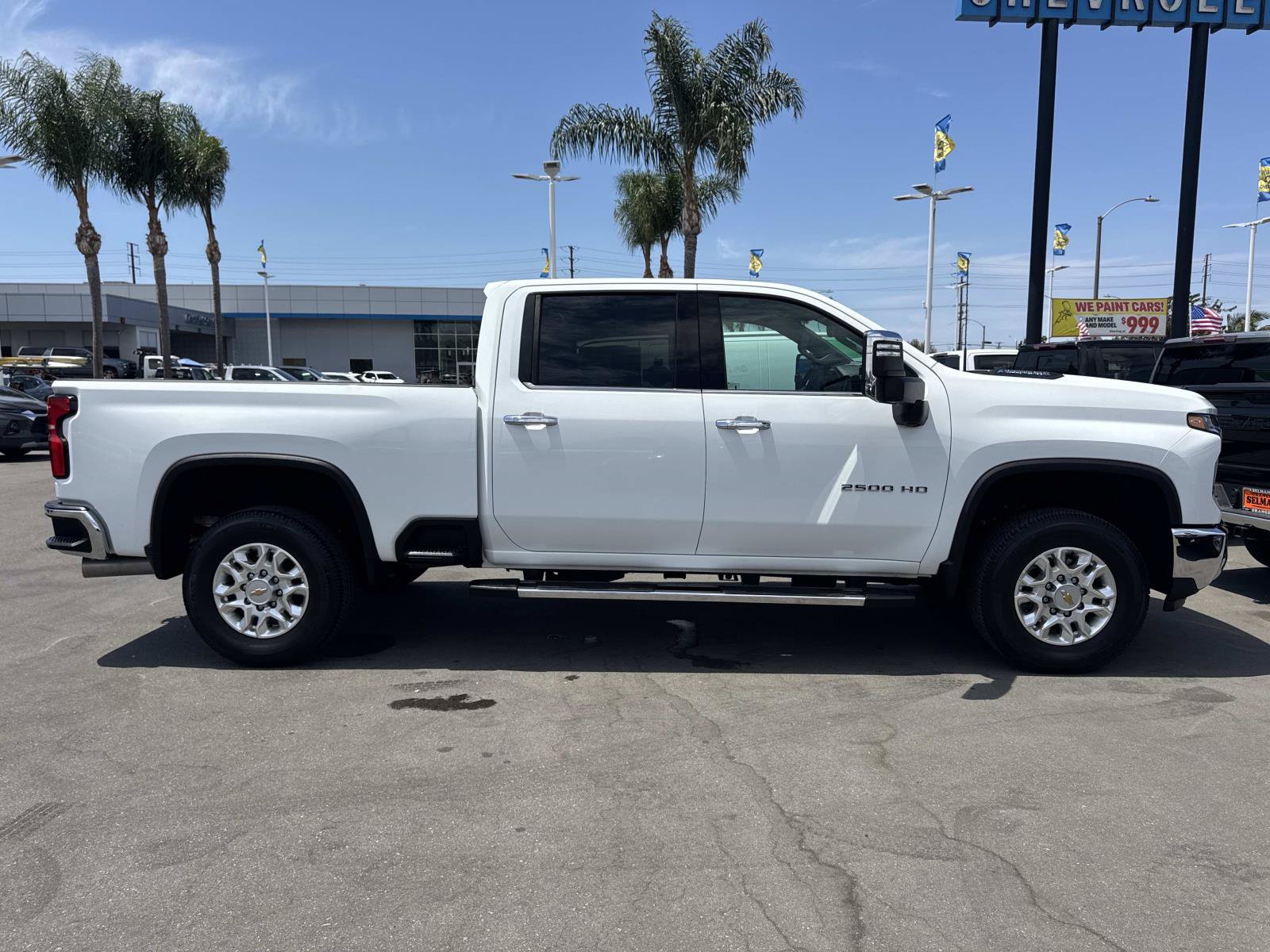 Used 2024 Chevrolet Silverado 2500 LTZ w/ LTZ Convenience Package AWD/4WD image 4