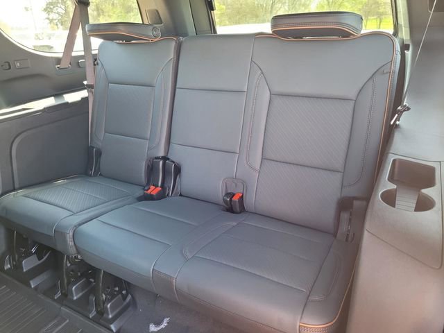 New 2026 GMC Yukon XL AT4 w/ AT4 Premium Package image 28