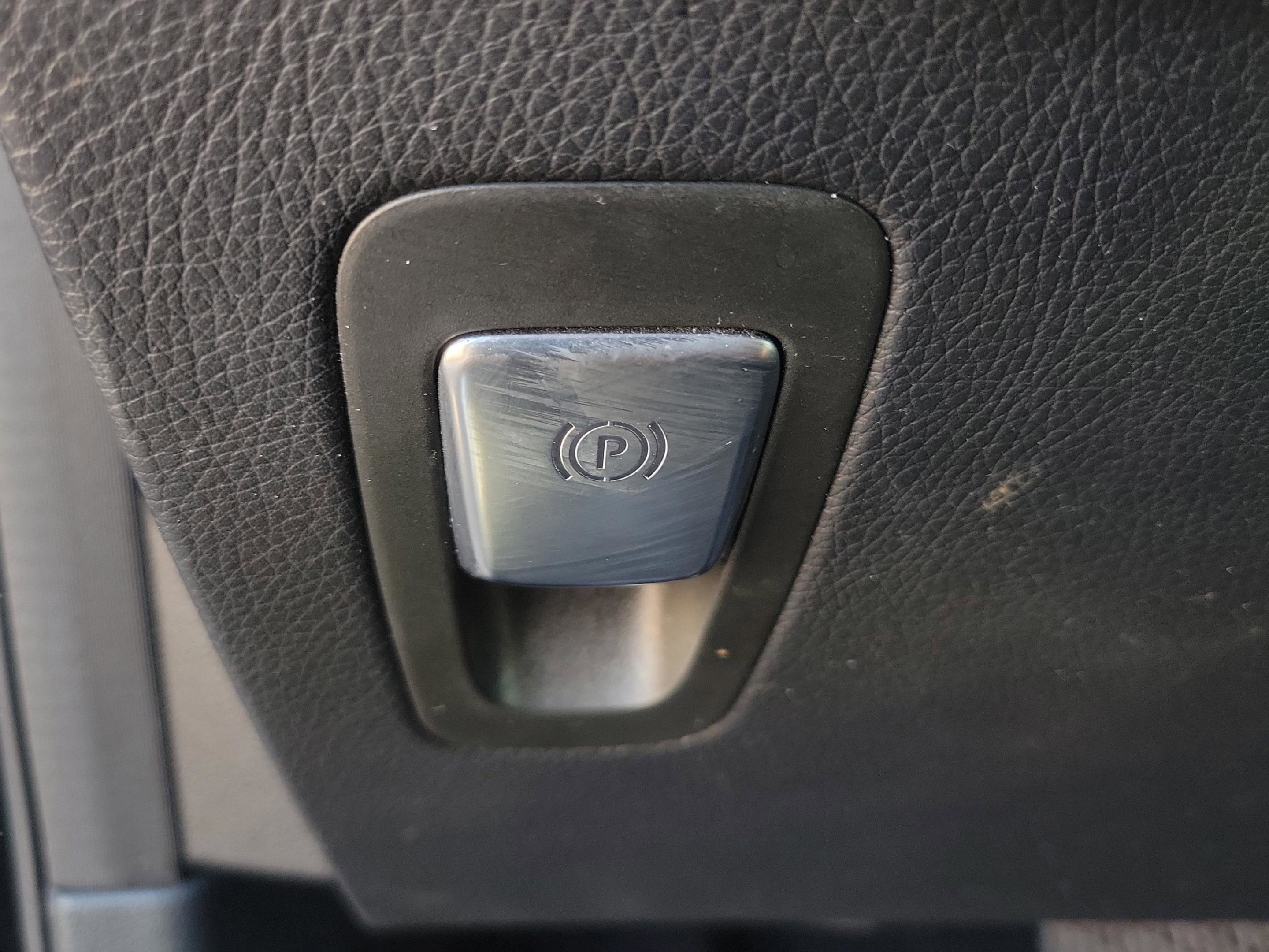 Used 2018 Mercedes-Benz GLC 300 image 33